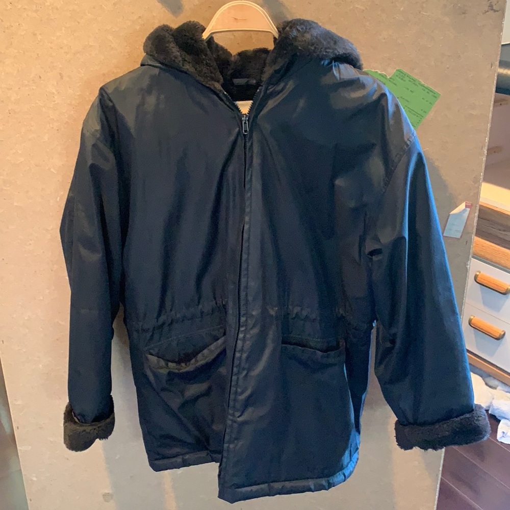 Andrew Marc black furry winter jacket medium